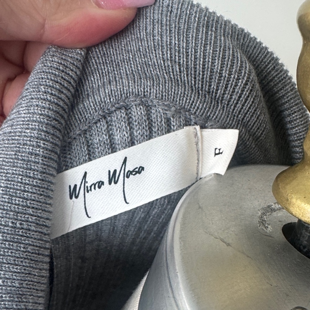 Gray Ribbed Zip-Up Sweater - Picture 4 of 4